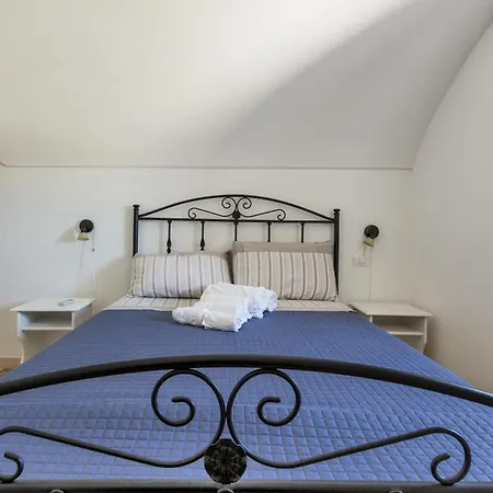 Farm stay Agriturismo Donna Teresa *