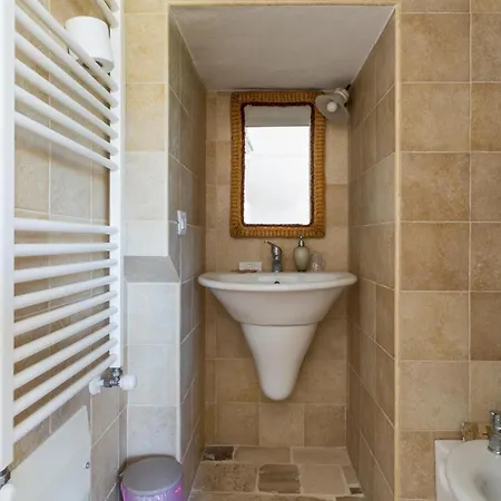 Alloggio per agriturismo Tenuta Donna Teresa