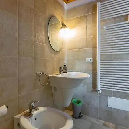 Alloggio per agriturismo Tenuta Donna Teresa *